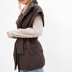 GAP Black Puffer Vest